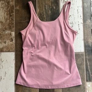 Scoop workout tank